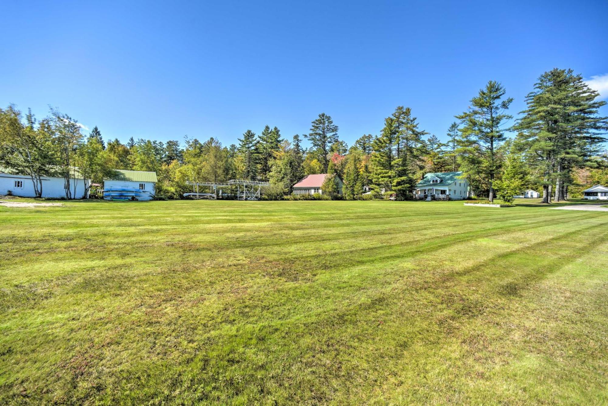 Lake Pleasant Cabin On 3 Acres With Kayaks And Beach! 外观 照片